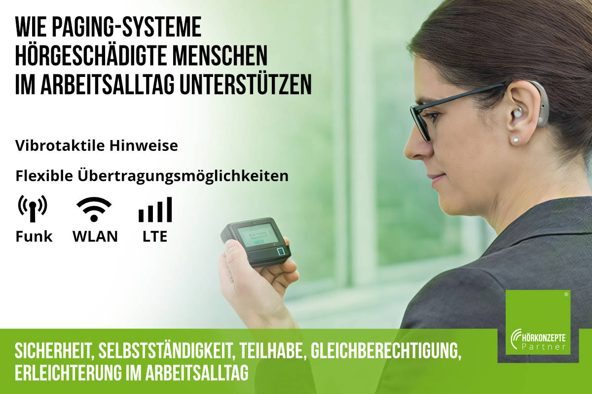 Hörgeschädigte mit Pager in der Hand